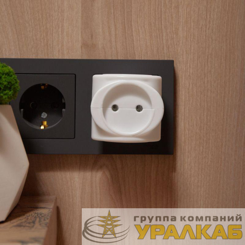 Разветвитель 3-м 6А IP20 220В биметал. бел. Rexant 